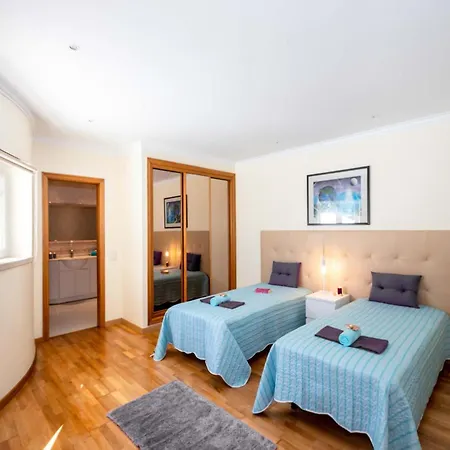 Villa Magnificant Heated Swimming Pool, Free Wifi
